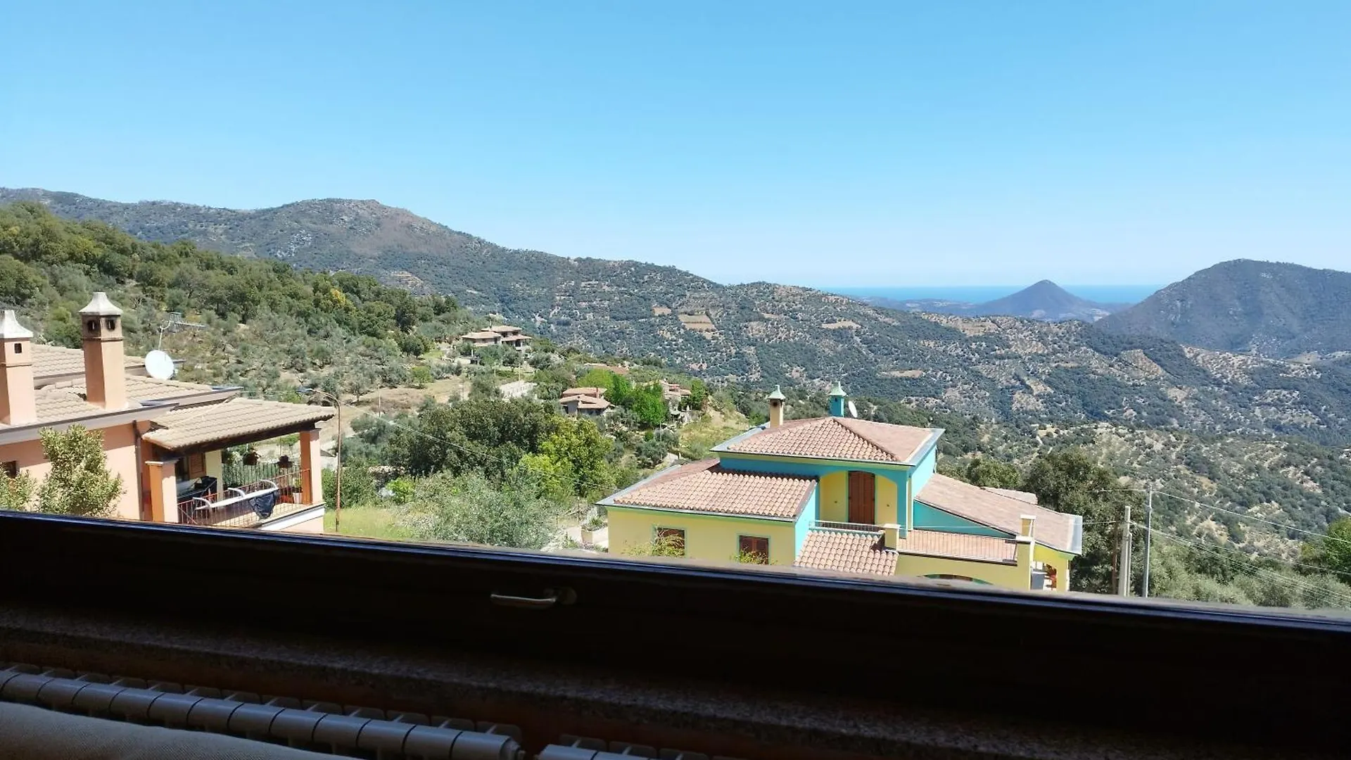 شقة Appartamenti La Collina Jerzu