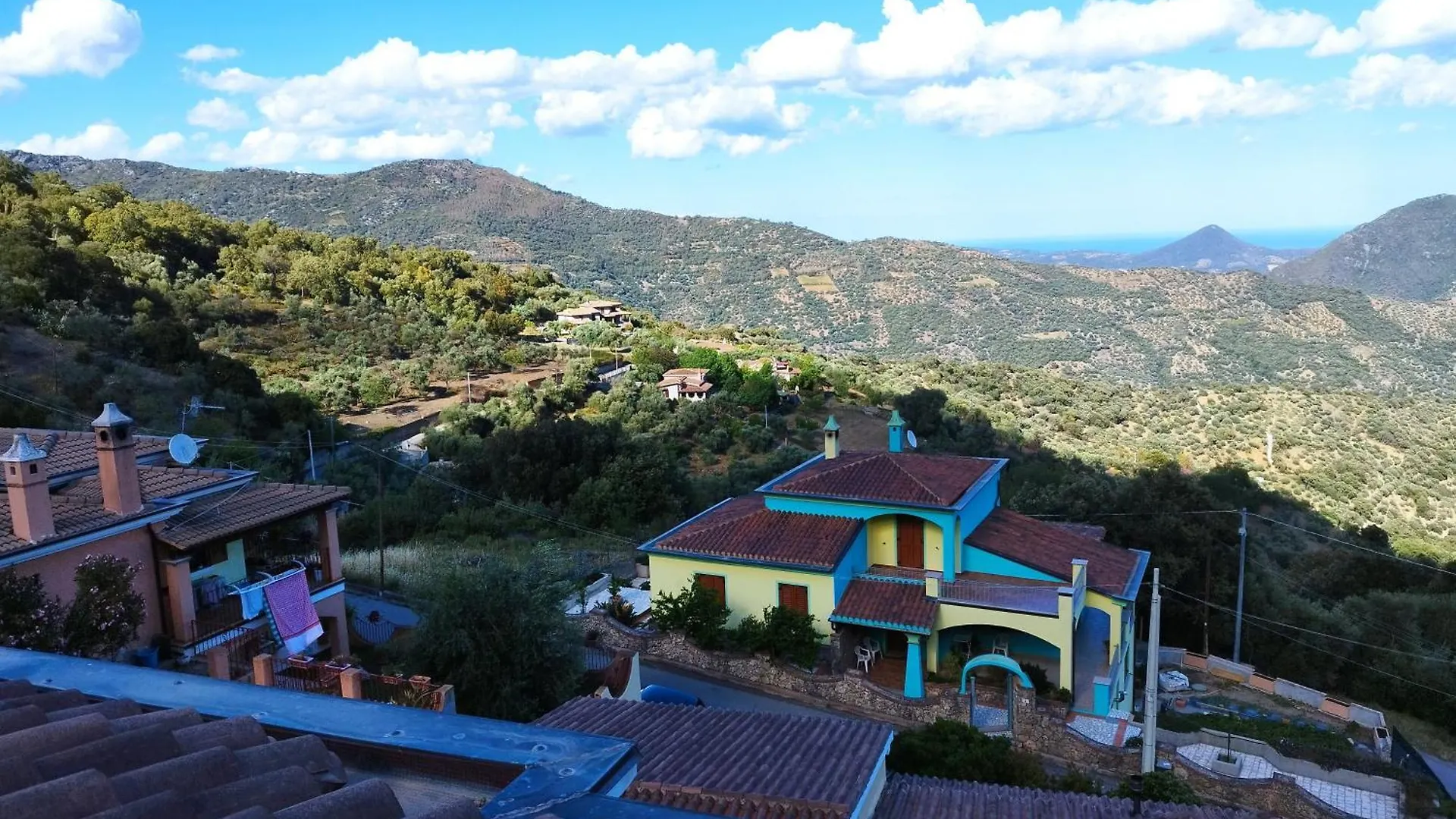 شقة Appartamenti La Collina Jerzu